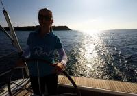 barcha a vela skipper al volanteof yacht a vela sole